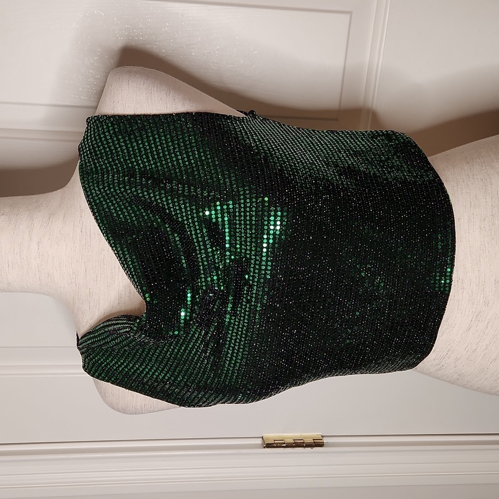 Sincerely Jules Sequin Green Crop Top Size S NWT - Picture 2 of 12